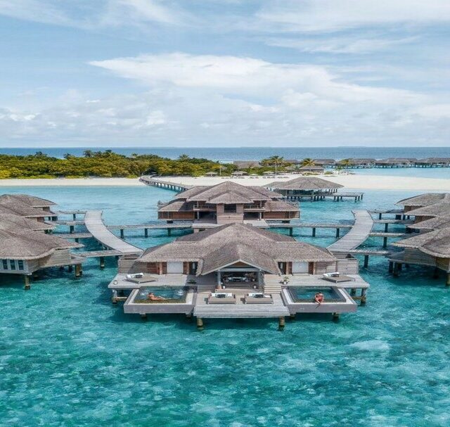 Vakkaru Maldives Resort